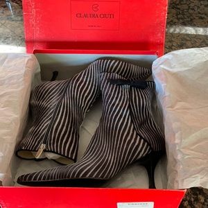 Zebra print Claudia Ciuti Lorin booties